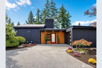 11647 Beacon Avenue S, Seattle, WA 98178 - Photo 1
