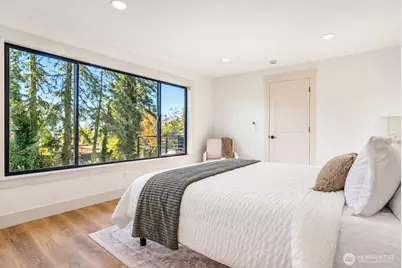 11647 Beacon Avenue S, Seattle, WA 98178 - Photo 13