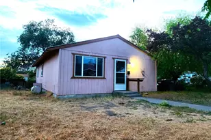 530 S Elm Ave, Pasco, WA 99301 - Photo 1