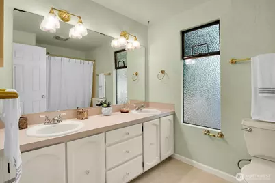 18021 Waverly Drive, Snohomish, WA 98296 - Photo 15