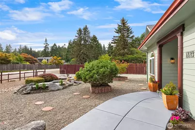 11033 Mandus Olson Road NE, Bainbridge Island, WA 98110 - Photo 5