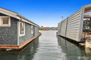 3146 Portage Bay Pl E, Seattle, WA 98102 - Photo 13