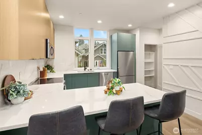 1615 N 50th Street #C, Seattle, WA 98103 - Photo 3