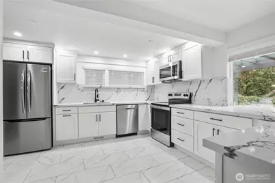 3240 90th Place SE, Mercer Island, WA 98040 - Photo 7