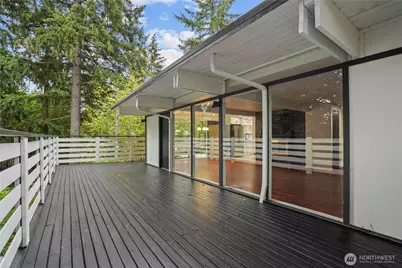 3240 90th Place SE, Mercer Island, WA 98040 - Photo 3
