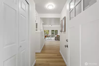 25025 NE 52nd Place, Redmond, WA 98053 - Photo 5