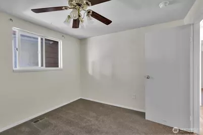 1621 113th Street S, Tacoma, WA 98444 - Photo 15