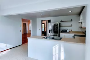 8542 Battle Point Dr NE, Bainbridge Island, WA 98110 - Photo 7