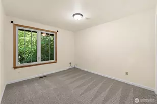 8051 NE Paulanna Ln, Bainbridge Island, WA 98110 - Photo 31