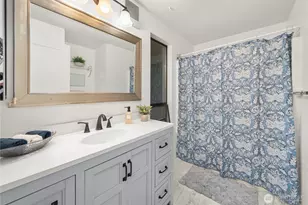 8051 NE Paulanna Ln, Bainbridge Island, WA 98110 - Photo 29