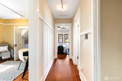 2141 7th Avenue W, Seattle, WA 98119 - Photo 19