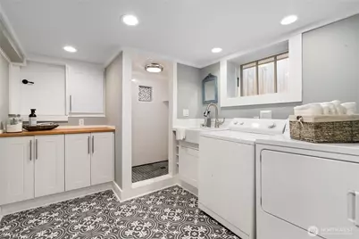 2141 7th Avenue W, Seattle, WA 98119 - Photo 33