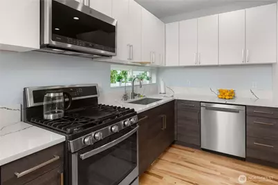 4407 44th Avenue SW #A, Seattle, WA 98116 - Photo 15