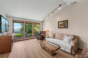 3821 Commencement Bay Dr N, Tacoma, WA 98407 - Photo 7