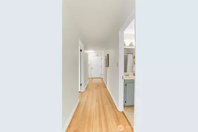 1800 Taylor Avenue N #102, Seattle, WA 98109 - Photo 9
