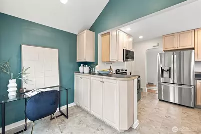 6043 37th Avenue NE, Seattle, WA 98115 - Photo 9