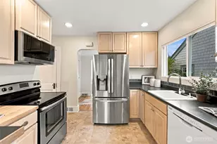 6043 37th Ave NE, Seattle, WA 98115 - Photo 7
