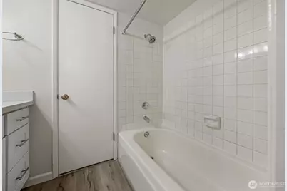 10819 NE 37th Place #221, Bellevue, WA 98004 - Photo 21