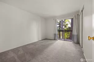 10819 NE 37th Pl, Bellevue, WA 98004 - Photo 17