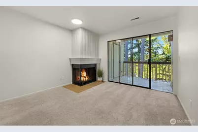 10819 NE 37th Place #221, Bellevue, WA 98004 - Photo 15