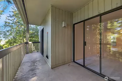 10819 NE 37th Place #221, Bellevue, WA 98004 - Photo 25