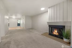 10819 NE 37th Pl, Bellevue, WA 98004 - Photo 13