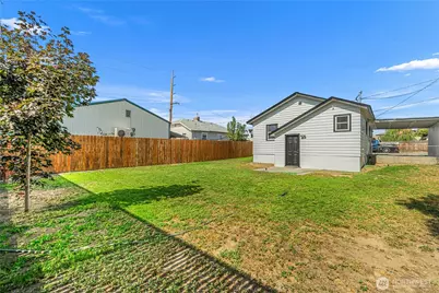 3 Island View Street, Wenatchee, WA 98801 - Photo 35