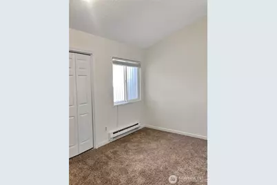 5807 March Lane, Sumner, WA 98390 - Photo 7