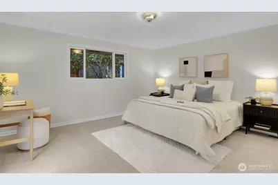 10527 23rd Avenue NE, Seattle, WA 98125 - Photo 13
