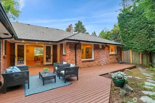 10527 23rd Ave NE, Seattle, WA 98125 - Photo 23
