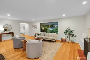 10527 23rd Ave NE, Seattle, WA 98125 - Photo 5