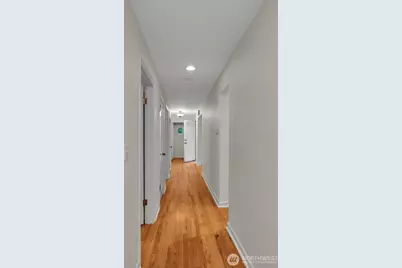10527 23rd Avenue NE, Seattle, WA 98125 - Photo 11