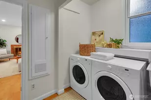 10527 23rd Ave NE, Seattle, WA 98125 - Photo 21