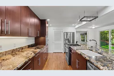 2311 185th Place NE, Redmond, WA 98052 - Photo 9