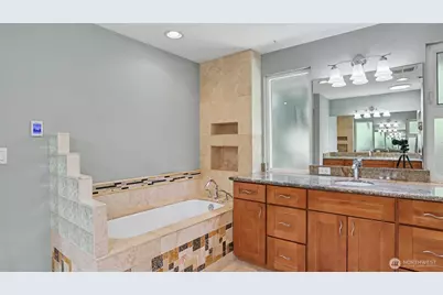 2311 185th Place NE, Redmond, WA 98052 - Photo 17