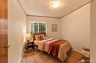 9555 College Way N, Seattle, WA 98103 - Photo 15