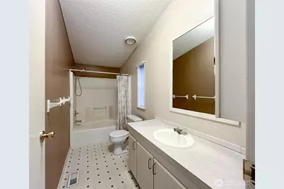 1015 W Whitman Drive, Walla Walla, WA 99362 - Photo 9