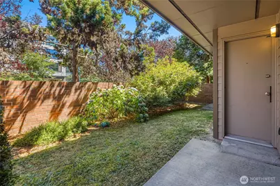 6055 35th Avenue SW #107, Seattle, WA 98126 - Photo 5