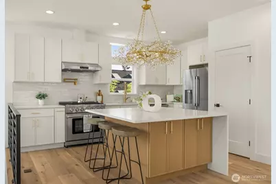 9251 Palatine Avenue N, Seattle, WA 98103 - Photo 9
