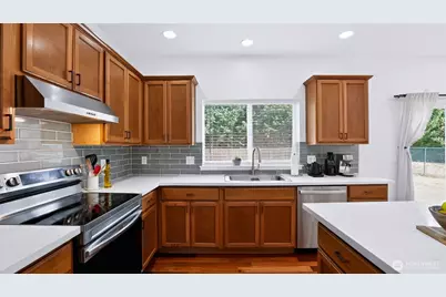 9710 S 234th Place, Kent, WA 98031 - Photo 11