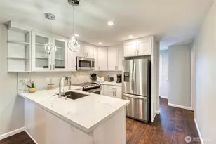14213 Admiralty Way, Lynnwood, WA 98087 - Photo 11