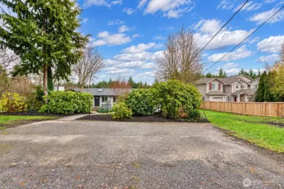 14213 Admiralty Way, Lynnwood, WA 98087 - Photo 3