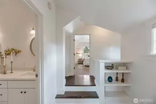 8057 12th Ave NE, Seattle, WA 98115 - Photo 21