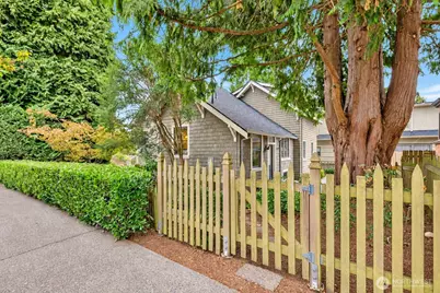 8057 12th Avenue NE, Seattle, WA 98115 - Photo 35