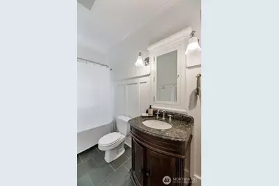 8057 12th Avenue NE, Seattle, WA 98115 - Photo 13