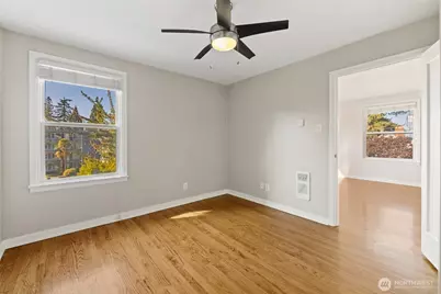 421 N Yakima Avenue #4, Tacoma, WA 98403 - Photo 11