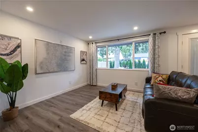 12756 Evanston Avenue N, Seattle, WA 98133 - Photo 3