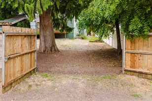 10050 13th Ave NW, Seattle, WA 98177 - Photo 5