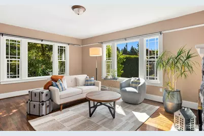 7741 1st Avenue NE, Seattle, WA 98115 - Photo 7