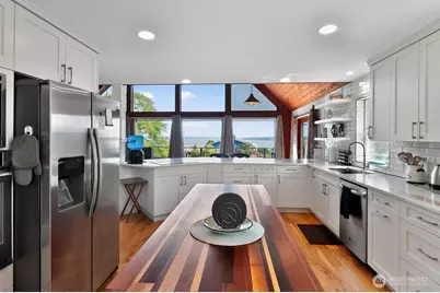 627 Wilson Street, Port Townsend, WA 98368 - Photo 17